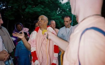 The Absolute Need of Ācārya-avatāra Kīrtana